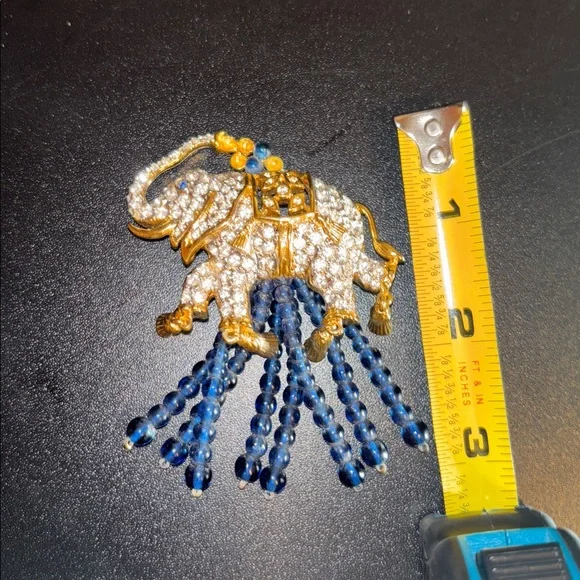 Vintage Elizabeth Taylor Elephant Walk Brooch for Avon — 1993 - Picture 3 of 6